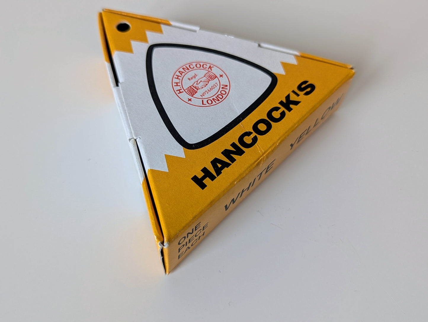 Hancock's - Garment Marking Chalk - 2 Pack Triangular